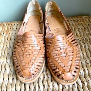 EUC Handmade in Mexico Huaraches Size 9, Worn Once.